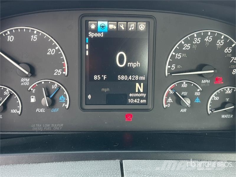 Freightliner Cascadia 116 وحدات الجر