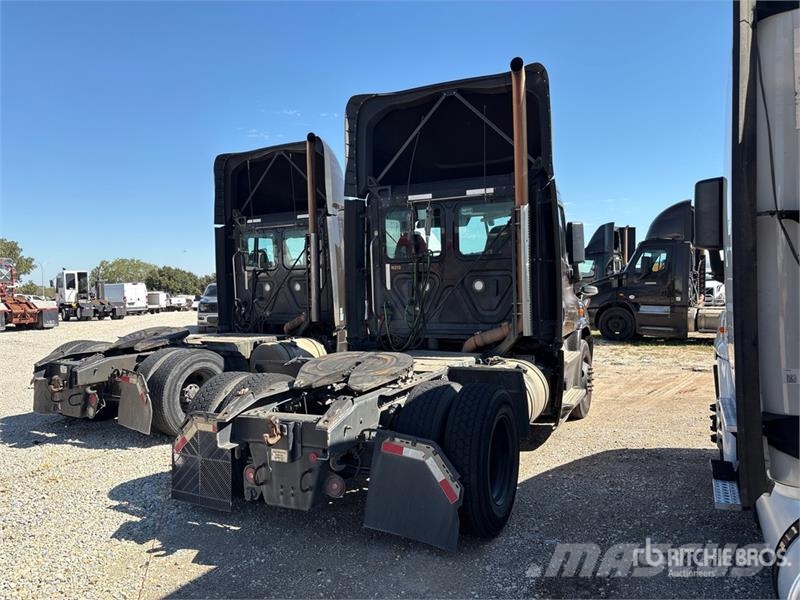 Freightliner Cascadia 113 Cavalos mecânicos