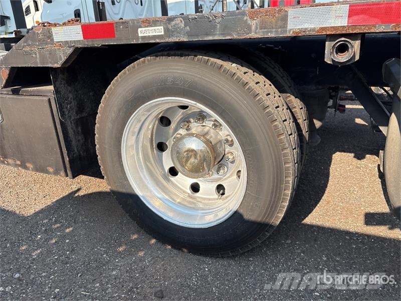 Freightliner Cascadia 113 Camiones portacoches