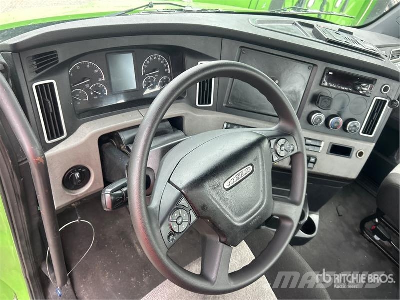 Freightliner Cascadia 116 Trekkvogner
