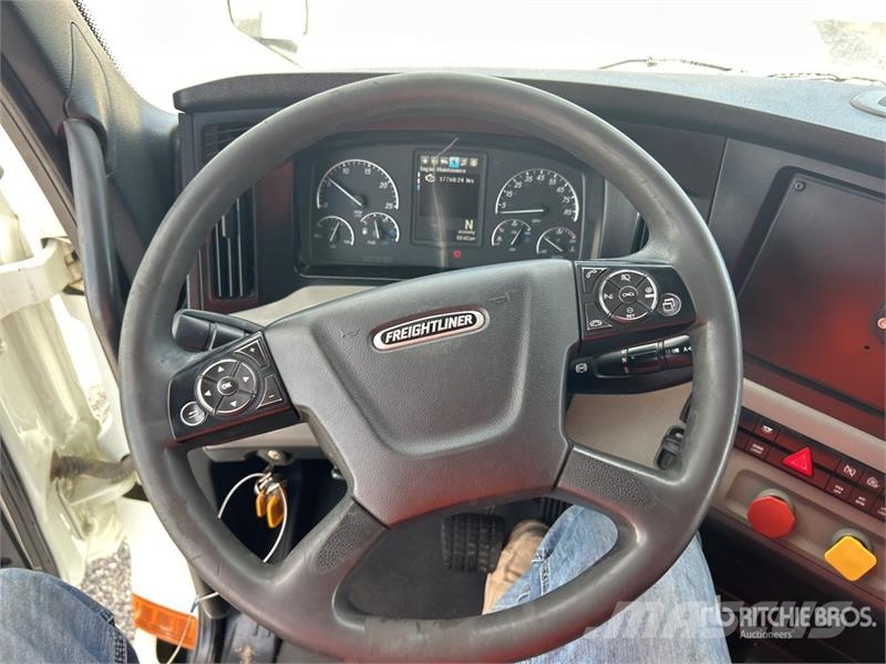 Freightliner Cascadia 126 Vlačilci