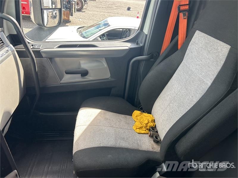 Freightliner Cascadia 126 Vlačilci