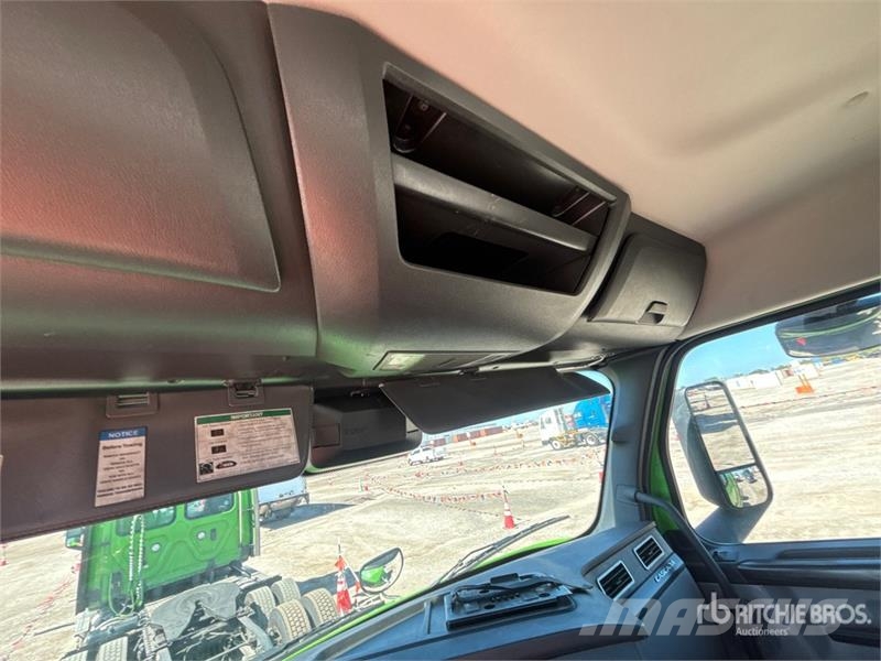 Freightliner Cascadia 116 曳引機組件