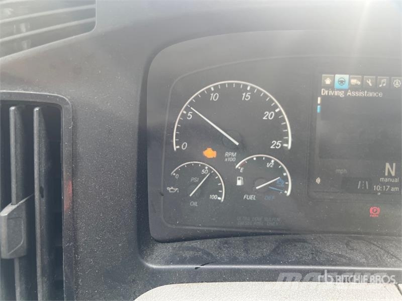 Freightliner Cascadia 116 Tahače