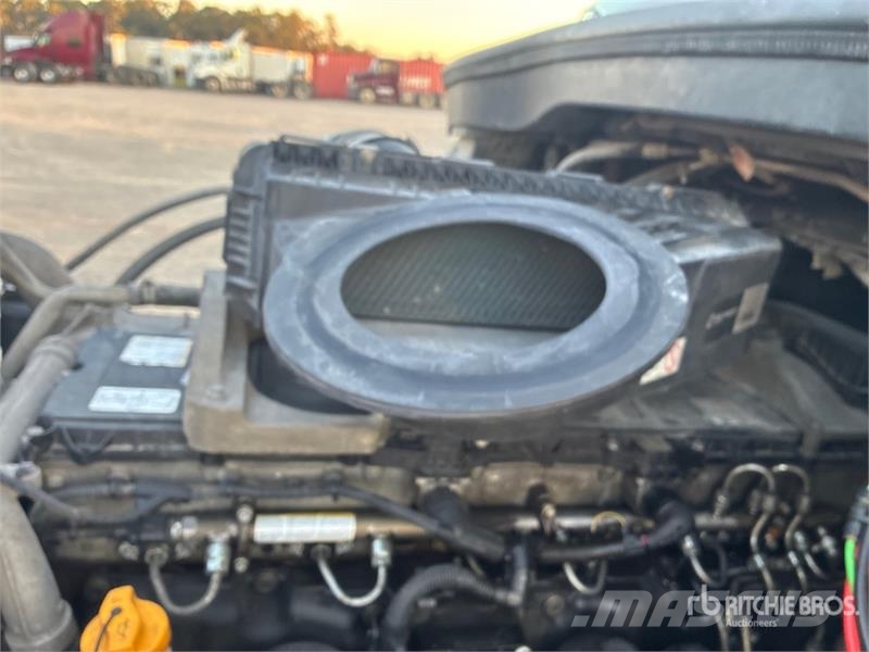 Freightliner Cascadia 126 Седельные тягачи