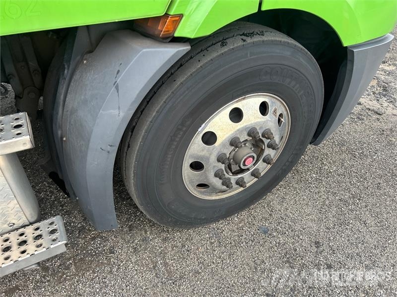 Freightliner Cascadia 116 Тягачі