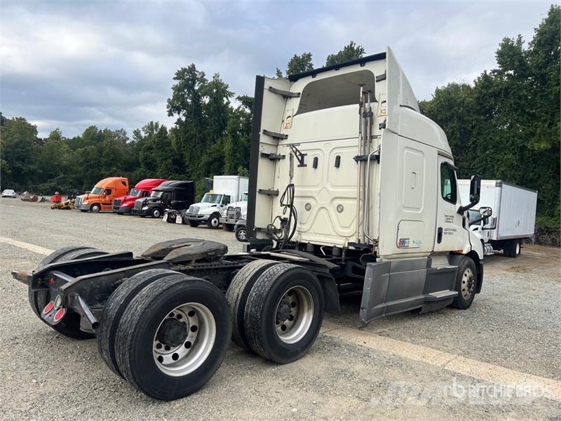 Freightliner Cascadia 116 Tahače