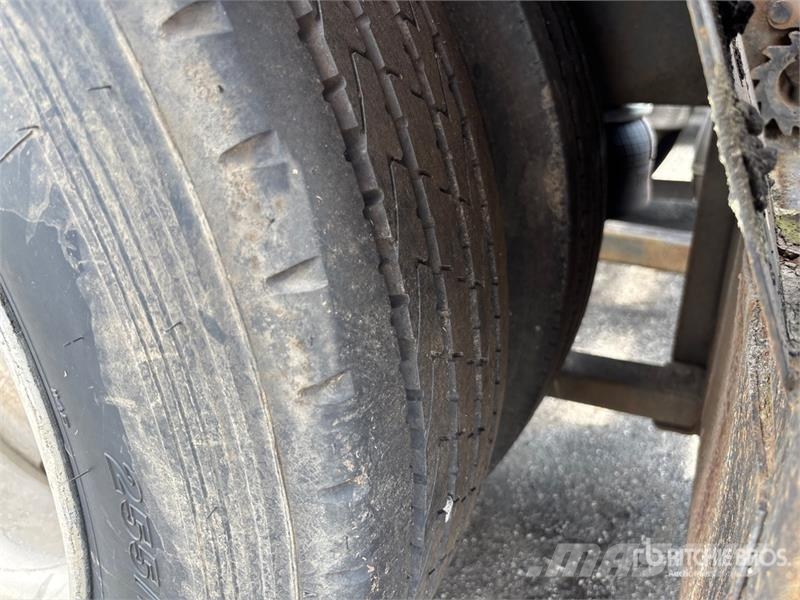 Freightliner Cascadia 113 Camiones portacoches