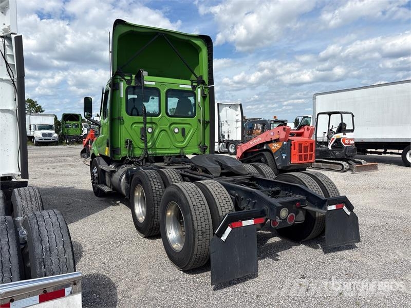 Freightliner Cascadia 116 Tracteur routier