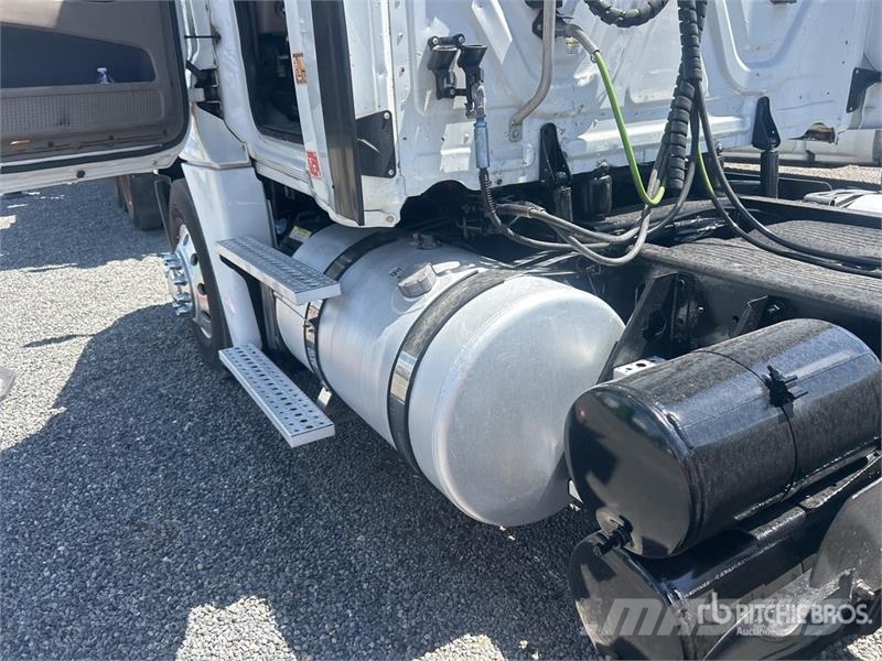 Freightliner Cascadia 125 Седельные тягачи