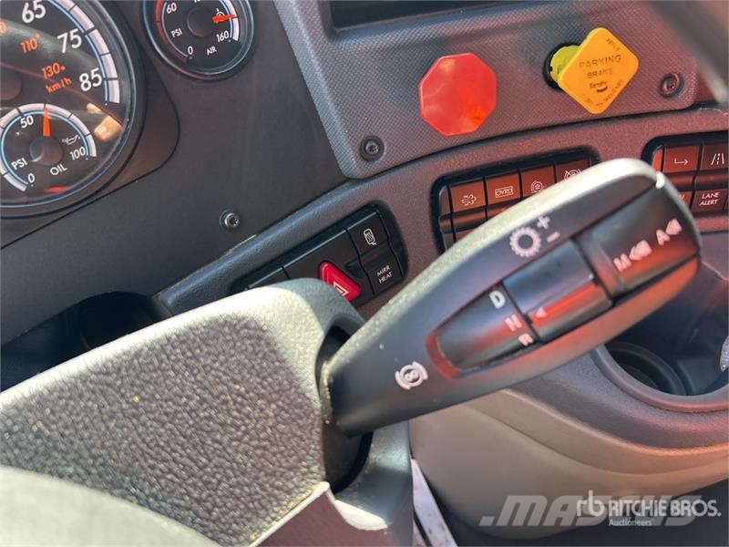 Freightliner Cascadia 113 Vlačilci