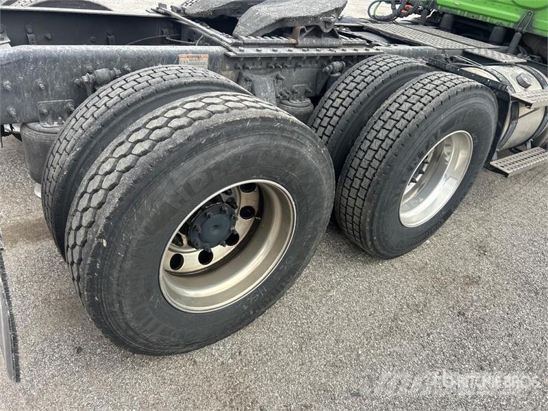 Freightliner Cascadia 116 Trekkvogner