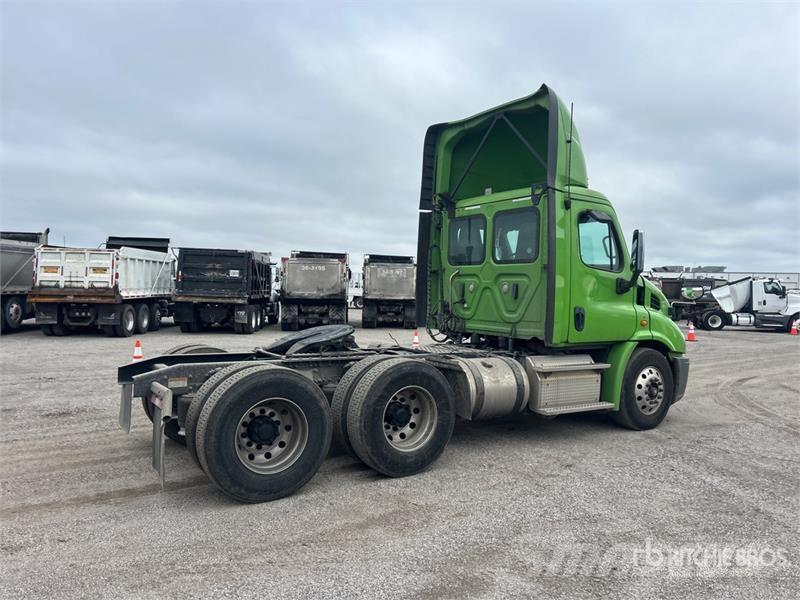 Freightliner Cascadia 113 Trekkvogner