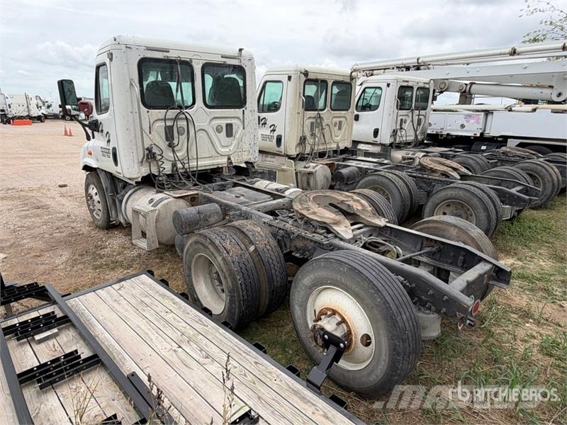 Freightliner Cascadia 113 Cavalos mecânicos