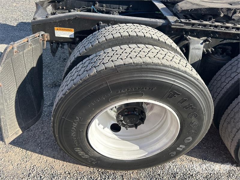 Freightliner Cascadia 113 Trekkers
