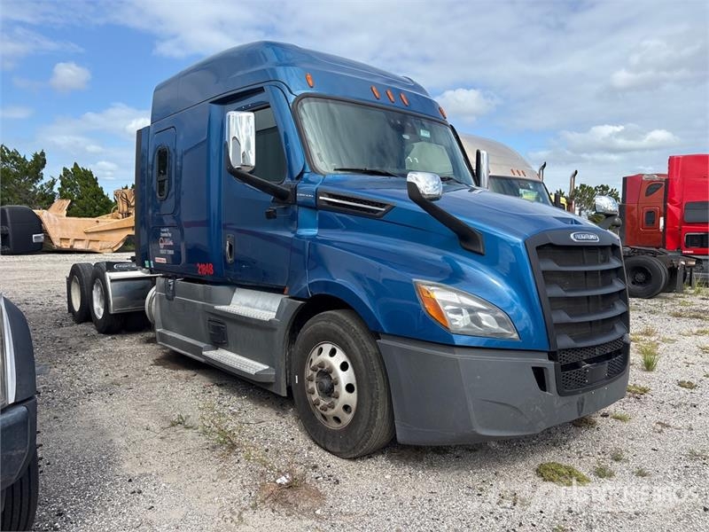 Freightliner Cascadia 126 Седельные тягачи