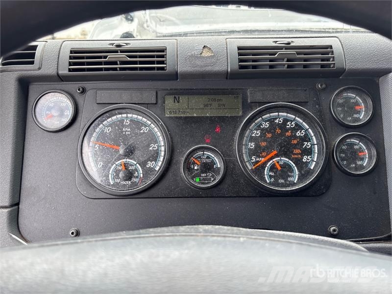 Freightliner Cascadia 113 牵引车