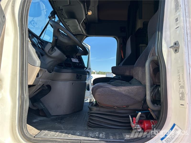 Freightliner Cascadia 113 Sattelzugmaschinen