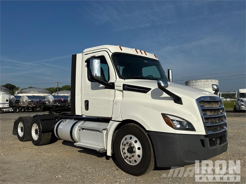 Freightliner Cascadia 126 Vlačilci