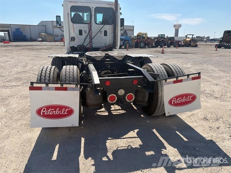 Freightliner Cascadia 125 Седельные тягачи