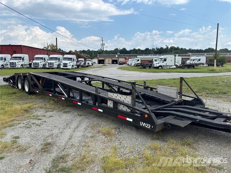 Freightliner Cascadia 113 Camiones portavehículos