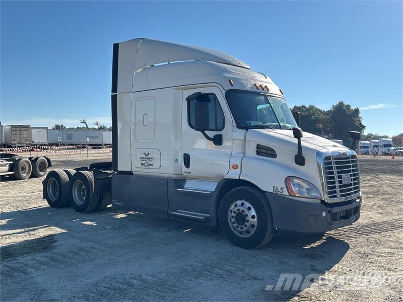 Freightliner Cascadia 113 Sattelzugmaschinen