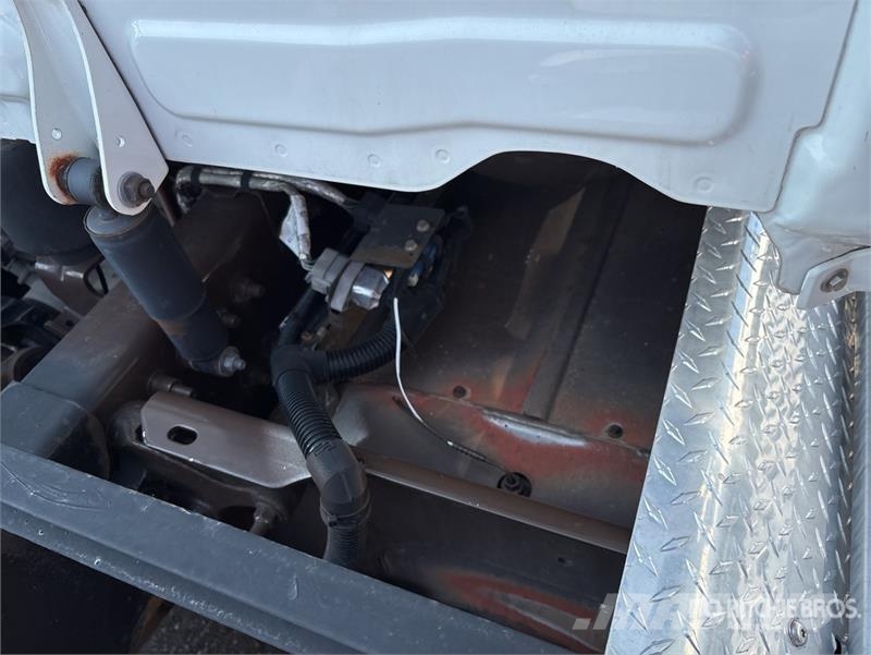 Freightliner Cascadia 113 Camiones portacoches