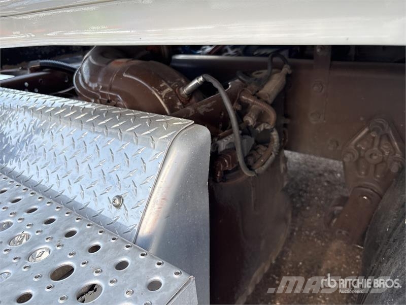 Freightliner Cascadia 113 Camiones portacoches