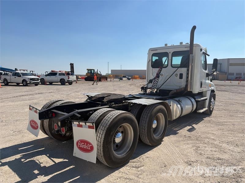 Freightliner Cascadia 125 Седельные тягачи