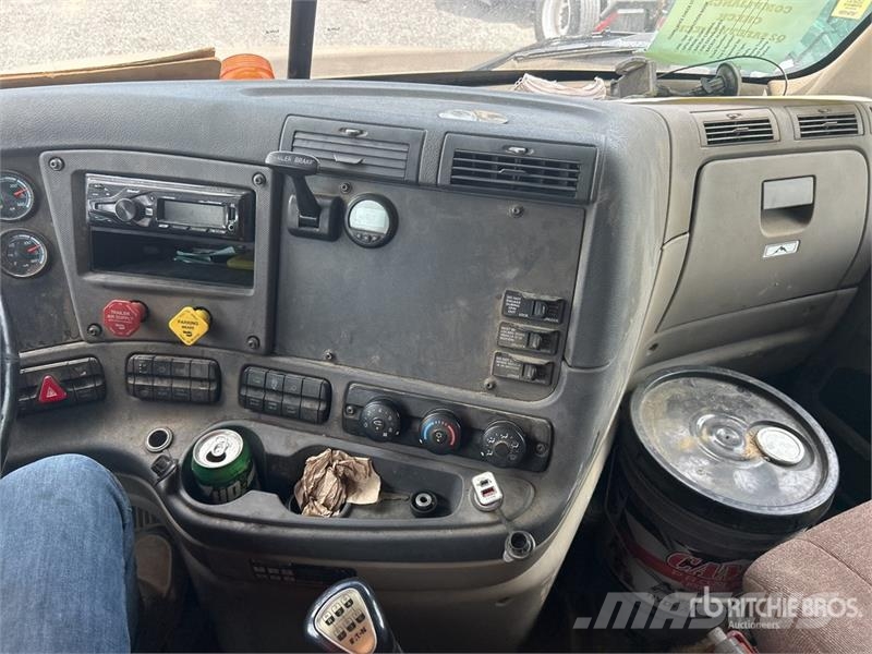 Freightliner Cascadia 125 Kipper