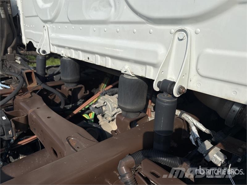 Freightliner Cascadia 113 Camiones portacoches