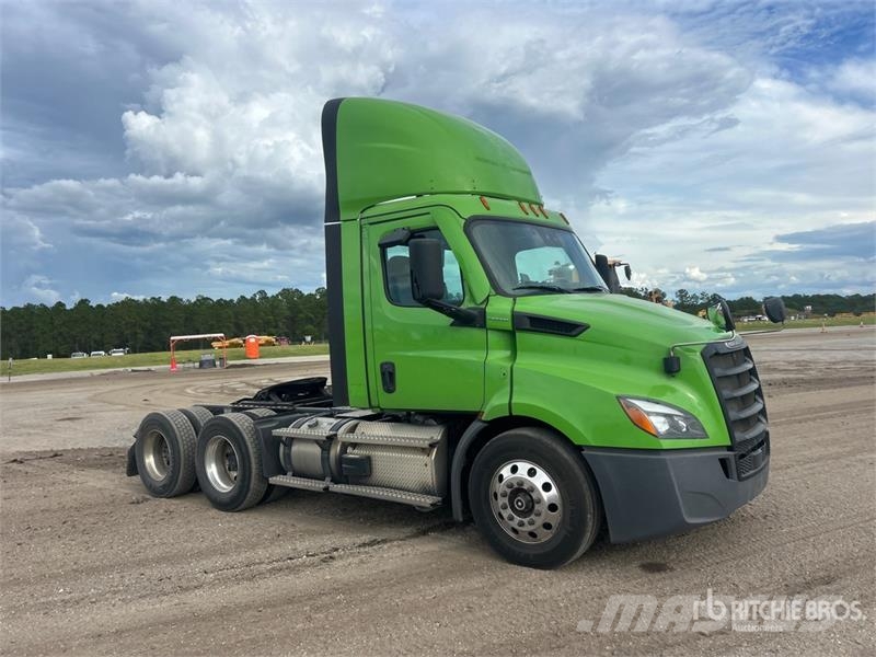 Freightliner Cascadia 116 Vilcēji