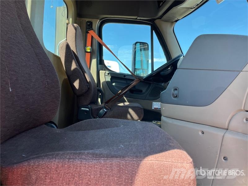 Freightliner Cascadia 113 Седельные тягачи
