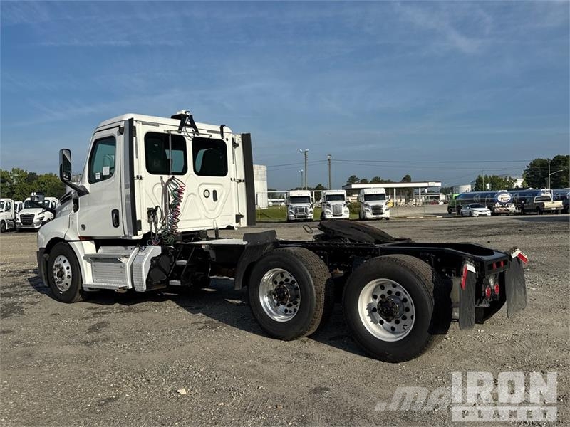 Freightliner Cascadia 126 Vlačilci