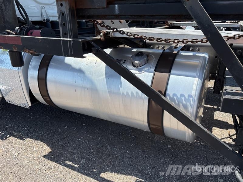 Freightliner Cascadia 113 Camiones portacoches