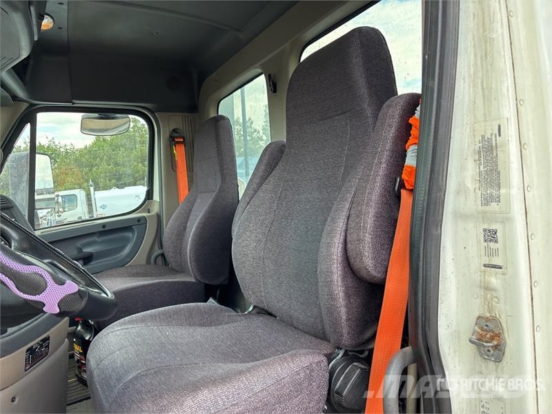 Freightliner Cascadia 125 Prime Movers