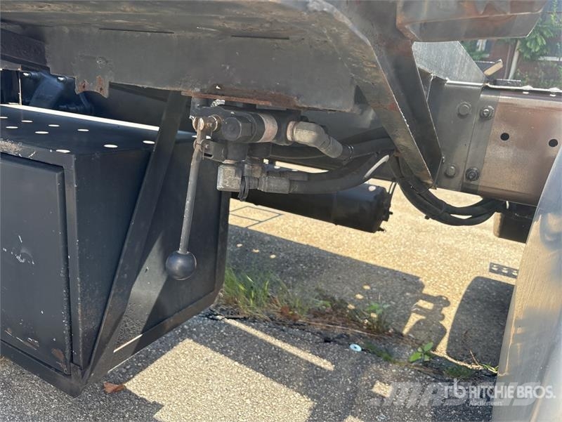 Freightliner Cascadia 113 6x4 Sleeper Car Carrier Truck Biltransportbilar