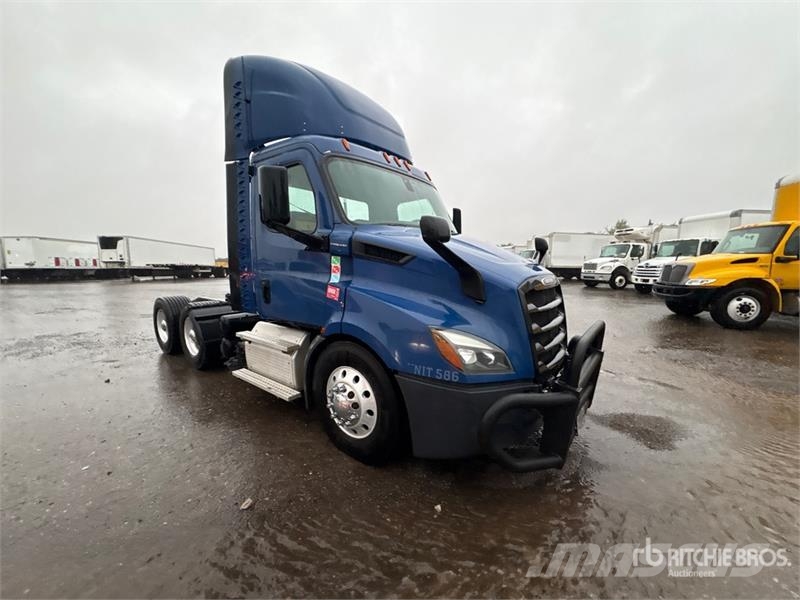 Freightliner Cascadia 116 Tahače