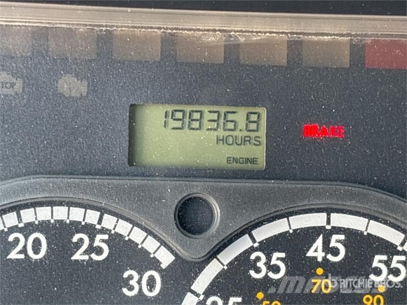 Freightliner Cascadia 125 6x4 T/A Sleeper Truck Tractor Sattelzugmaschinen