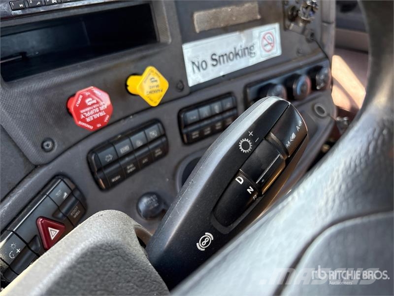 Freightliner Cascadia 113 Седельные тягачи