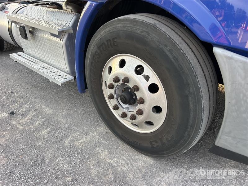 Freightliner Cascadia 113 Camiones tractor
