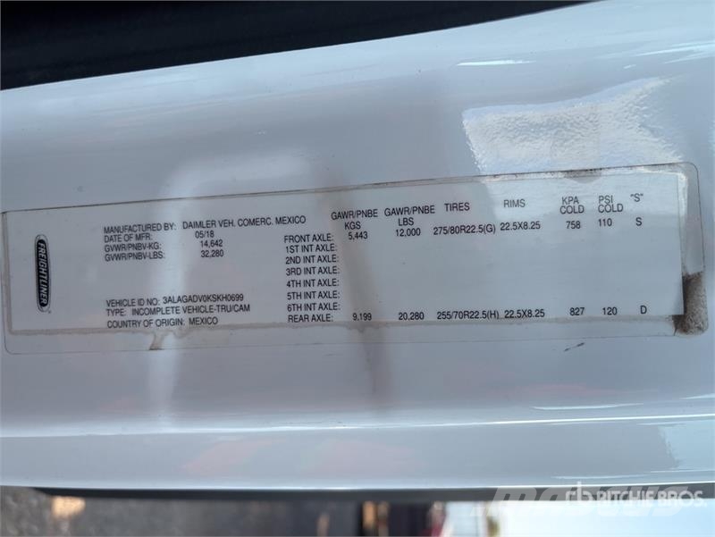 Freightliner Cascadia 113 Camiones portacoches