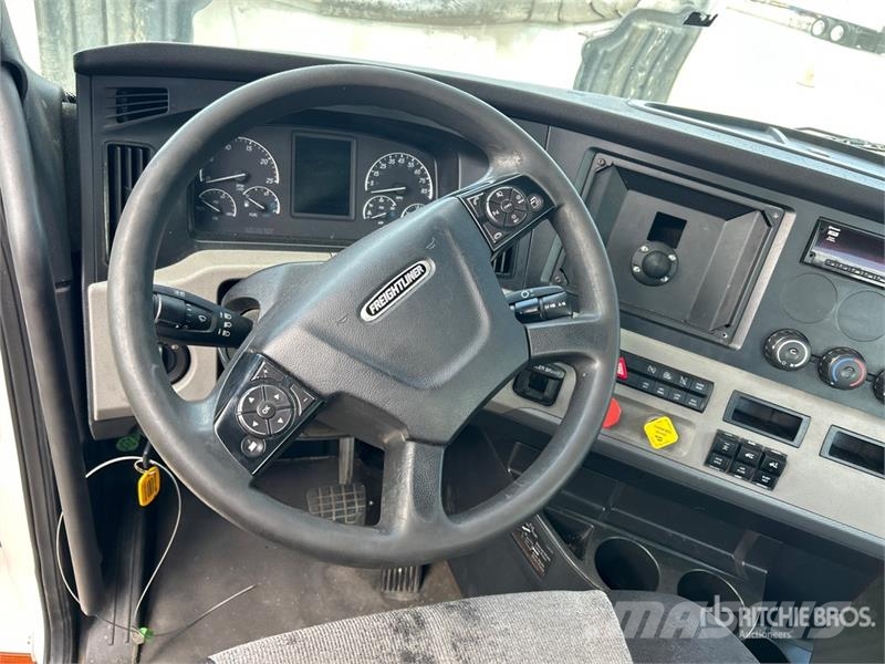 Freightliner Cascadia 126 Tractor Units