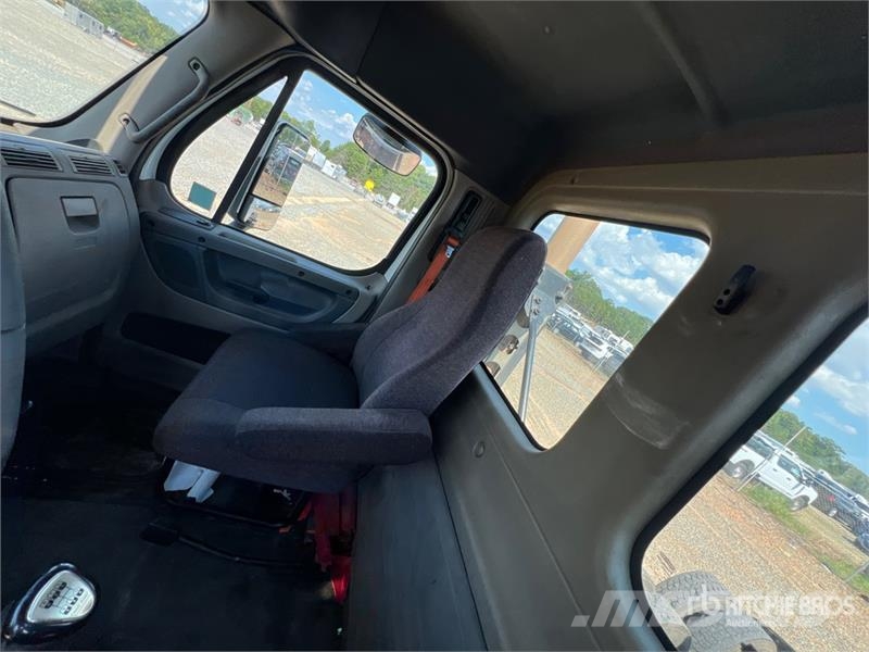 Freightliner Cascadia 125 Prime Movers