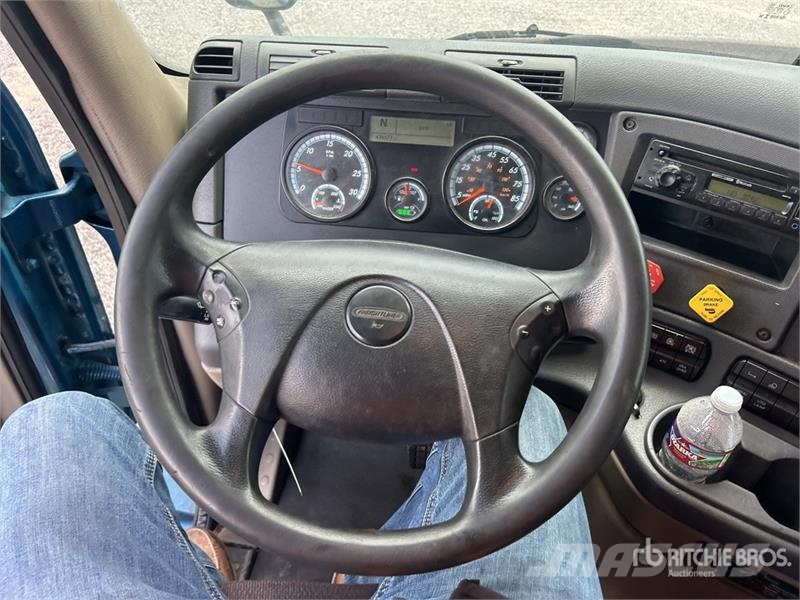 Freightliner Cascadia 113 Camion benne
