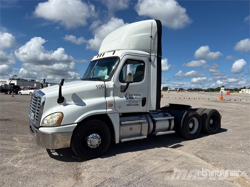 Freightliner Cascadia 125 Tractor Units