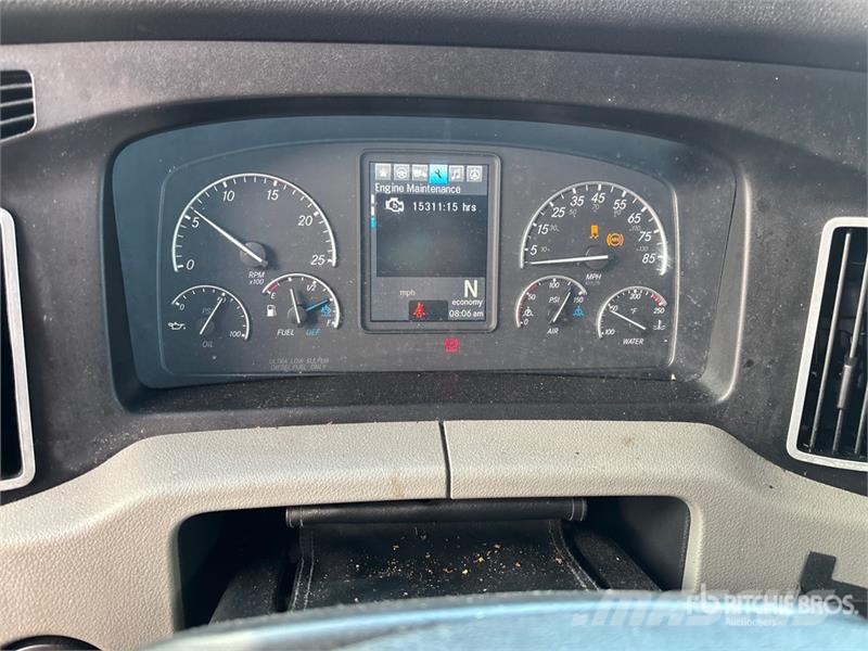 Freightliner Cascadia T/A Sleeper Truck Tractor 6x4 T/A Sleeper Tractor Units