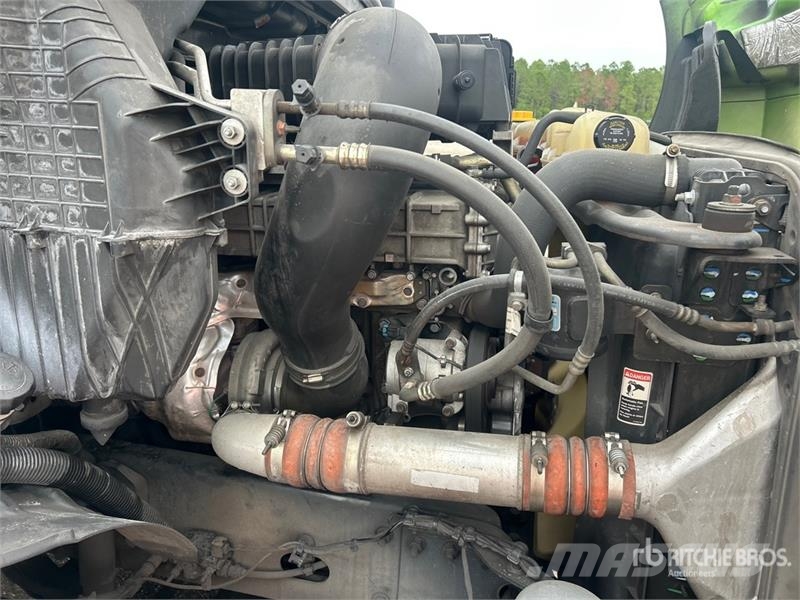 Freightliner Cascadia 116 Тягачі