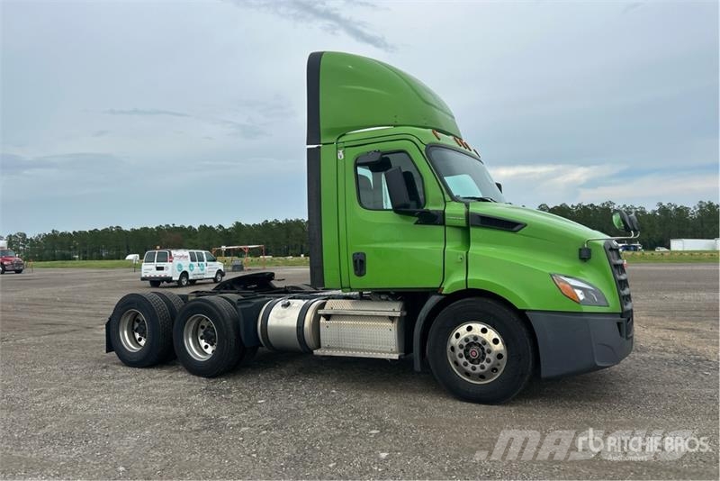 Freightliner Cascadia 116 Тягачі