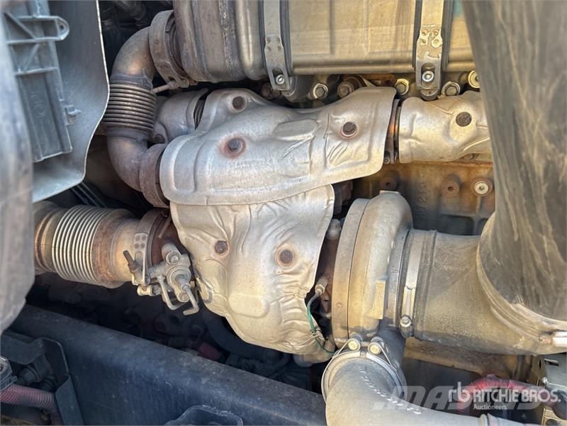 Freightliner Cascadia 126 6x4 T/A Sleeper Truck Tractor 트랙터 유닛